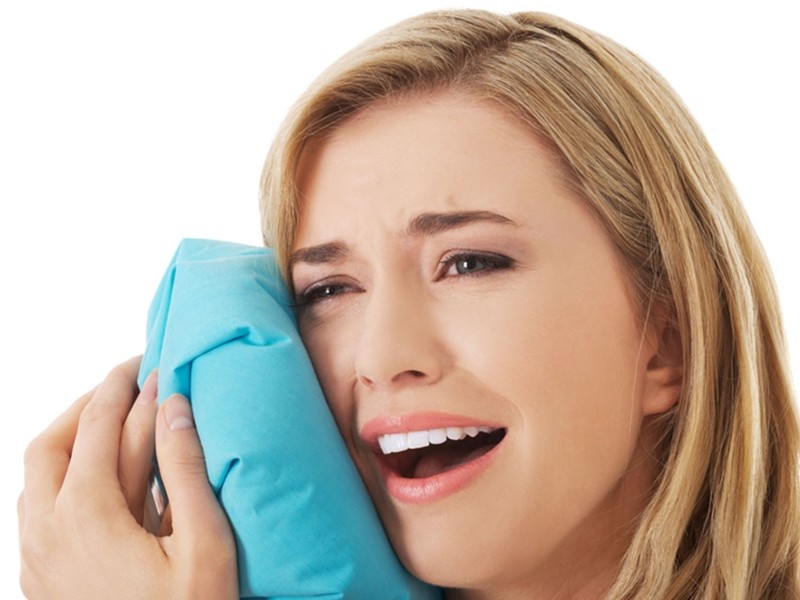 4 cách giảm đau an toàn sau khi nhổ răng