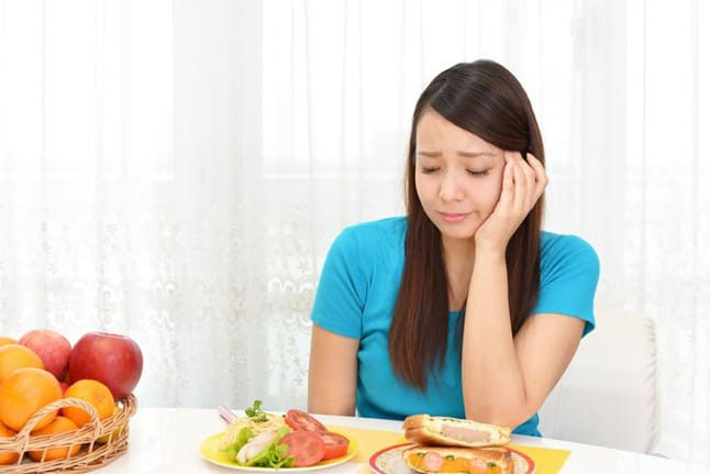 Những nhóm thức ăn cần phải kiêng sau khi nhổ răng khôn