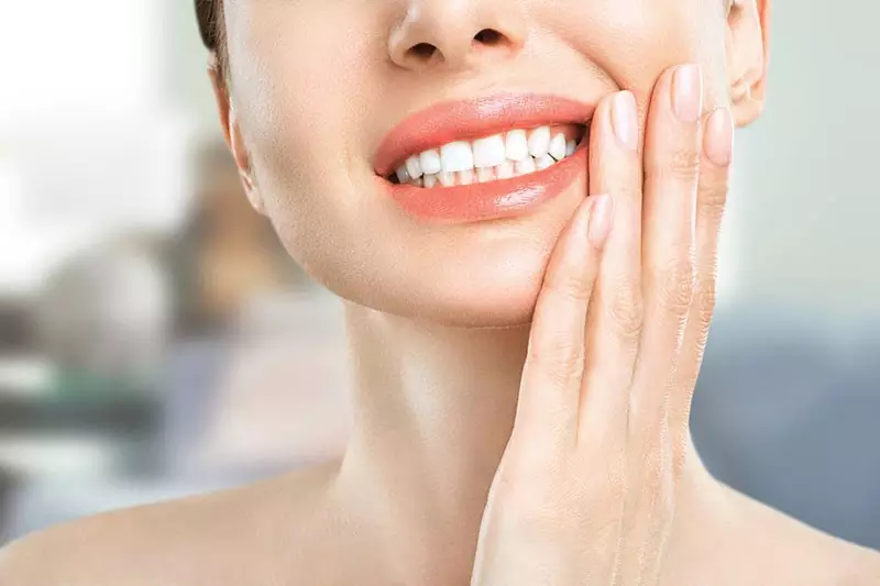Nhổ răng khôn chạm vào dây thần kinh không ảnh hưởng quá lớn đến sức khỏe toàn diện của con người