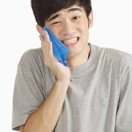 Cách chữa nhức răng bằng chườm lạnh