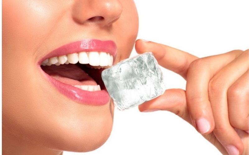 Cách làm giảm đau răng với đá lạnh