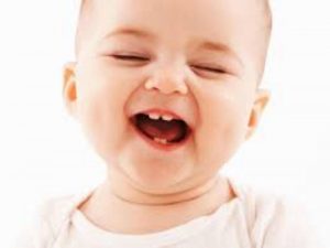 Chăm sóc bé mọc răng như thế nào đúng cách