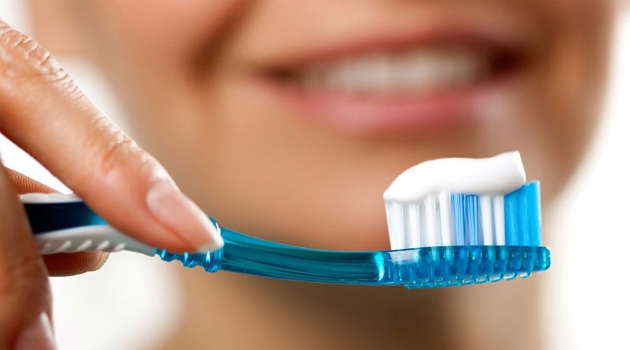 Sử dụng bàn chải đánh răng đúng cách 