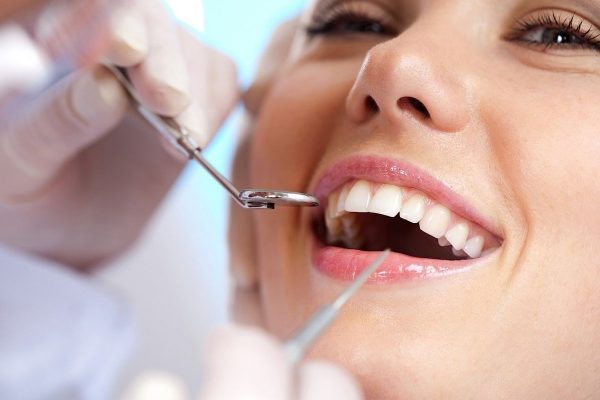 Tại sao cần phải chăm sóc răng miệng đúng cách