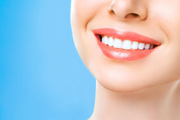 Hàm răng đẹp tự nhiên mang lại lợi ích gì?