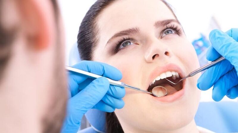  Nhổ răng khôn có bị đau lắm không? 