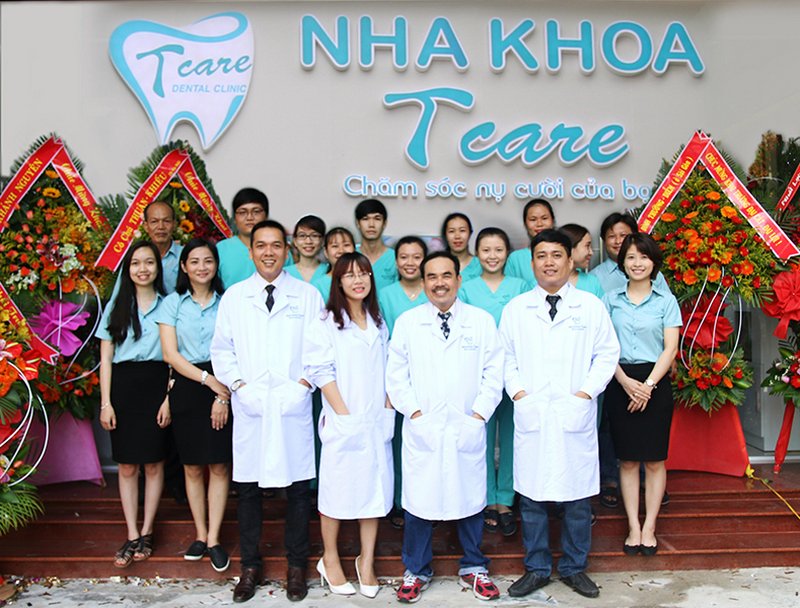 Phòng khám nha khoa T CARE với đội ngũ bác si chuyên nghiệp