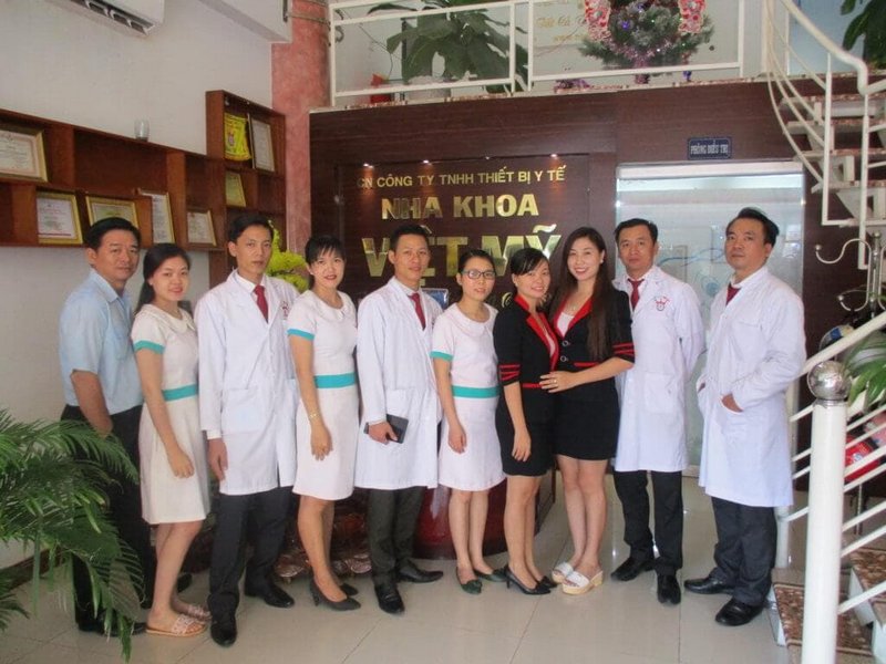 Đội ngũ bác sĩ chuyên nghiệp nha khoa Việt Mỹ 