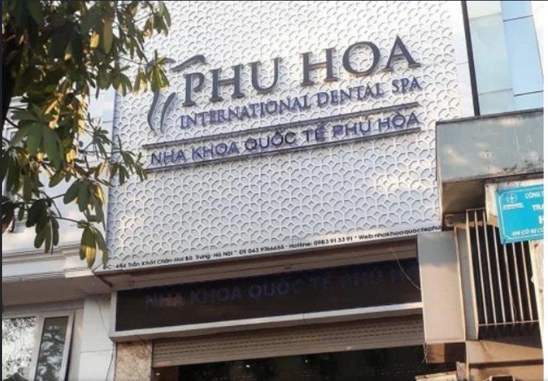 Phòng khám nha khoa quốc tế Phú Hòa
